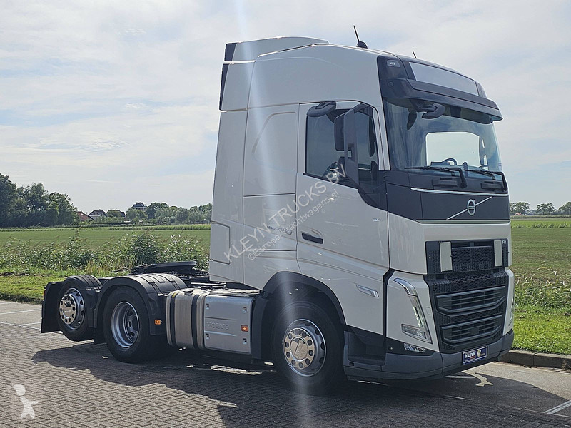 Tracteur Volvo 460 6X2 GT Single Boogie