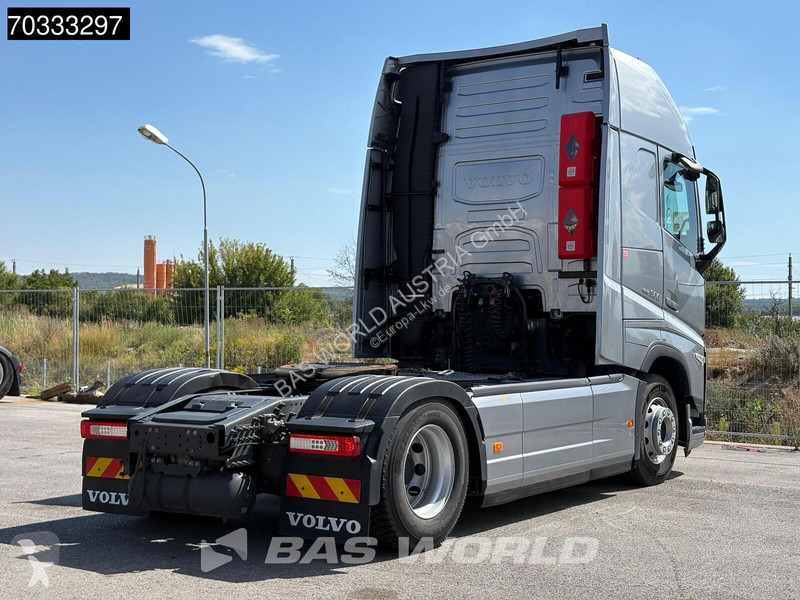 Cabeza tractora Volvo 500 4X2 XL 2x Tanks ADR...
