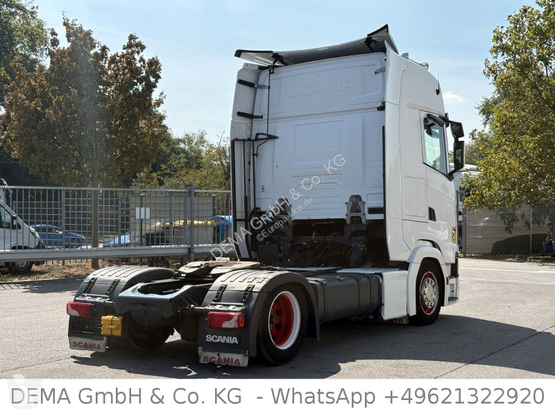 Cabeza tractora Scania...