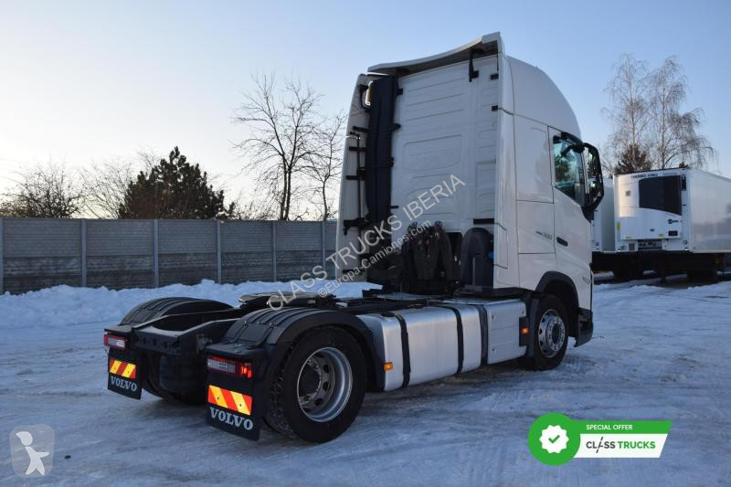 Cabeza tractora Volvo 500 Globetrotter XL Varios