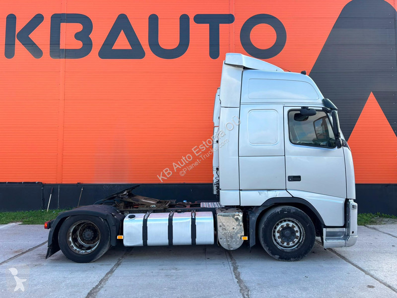 Cabeza tractora Volvo 400 4x2 GLOBE XL