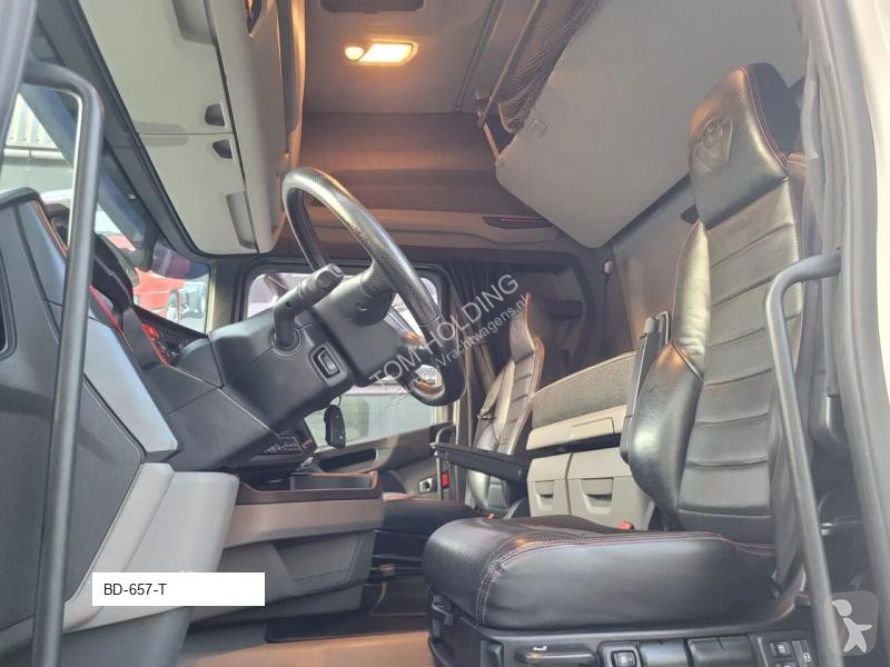 Trekker Scania R530 V8 NGS 4X2 steel/air 4...