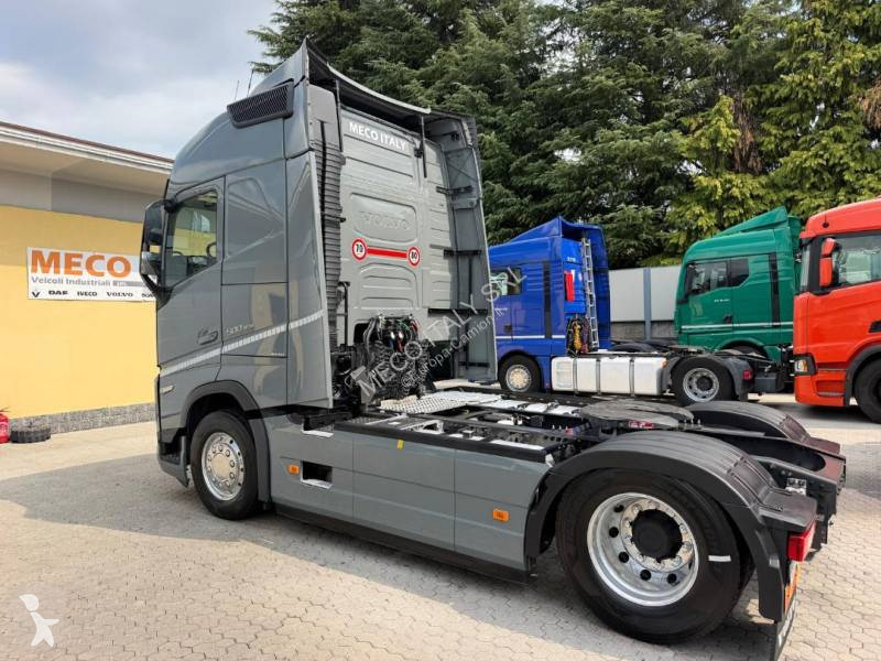Cabeza tractora Volvo