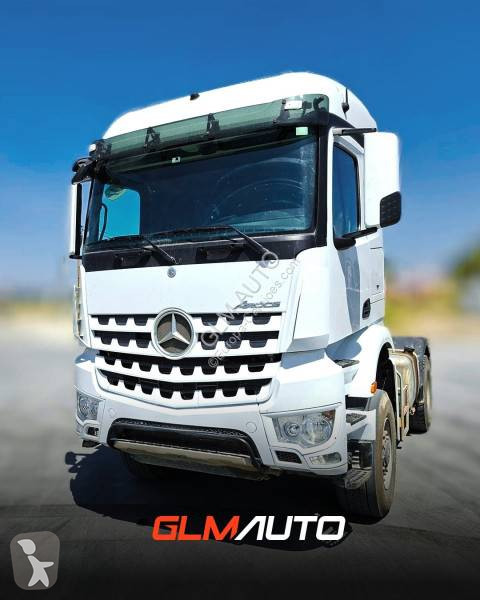 Cabeza tractora Mercedes