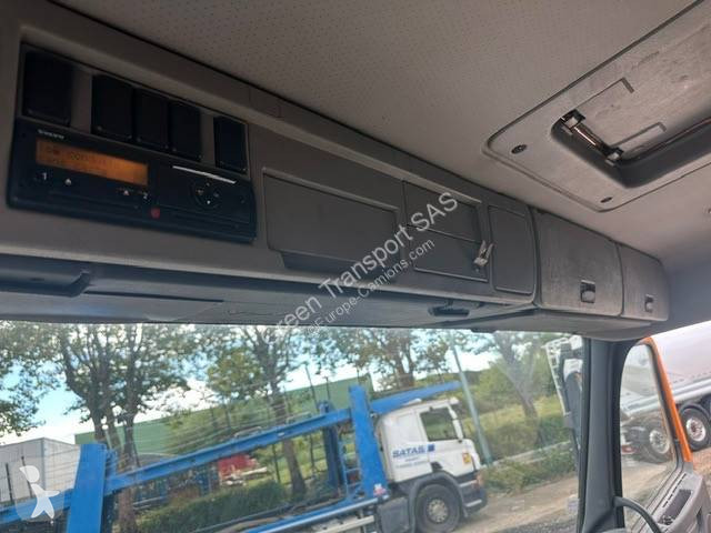 Cabeza tractora Volvo