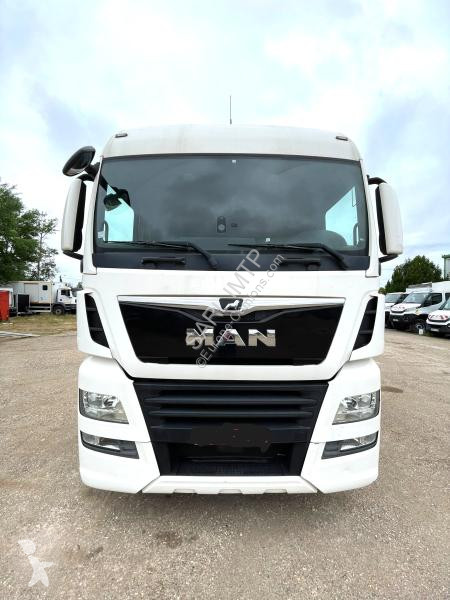 Iveco  TGX 18.500 tractor unit