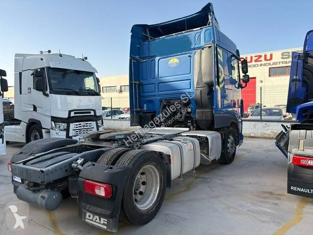 Cabeza tractora DAF
