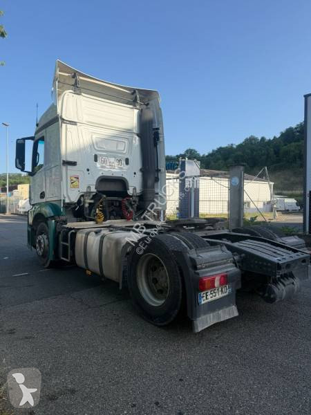 Cabeza tractora Mercedes 1845