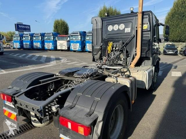 Cabeza tractora Volvo