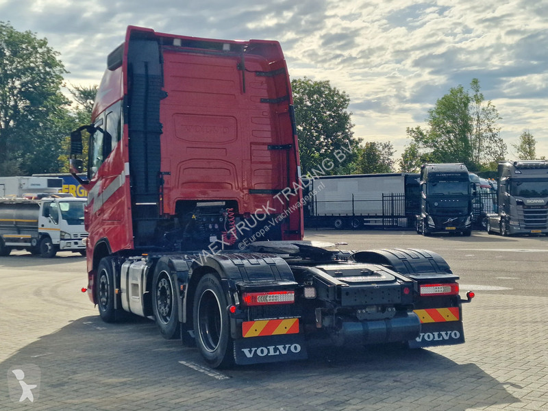 Cabeza tractora Volvo 13500 Globetrotter XL...