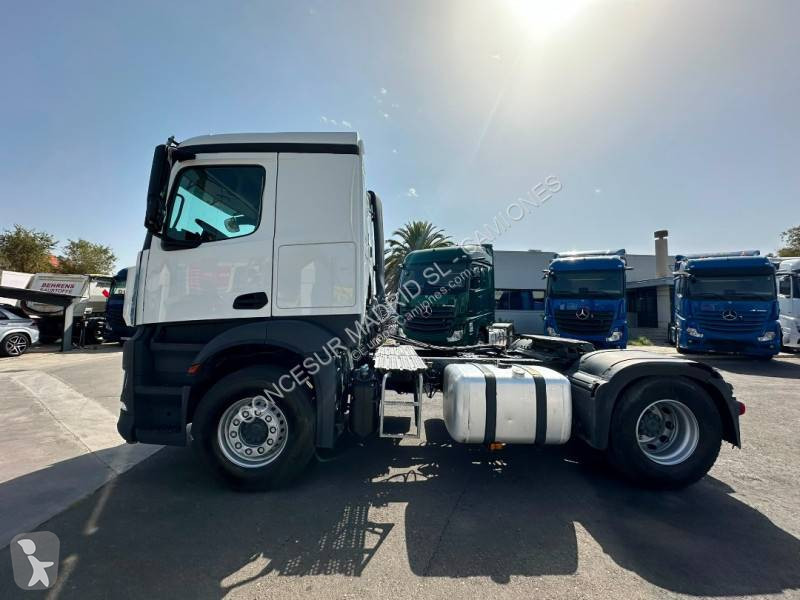 Cabeza tractora Mercedes 1845 LS