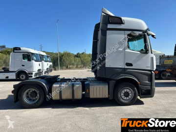 Cabeza tractora Mercedes Actros 1851