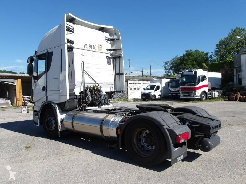 Cabeza tractora Iveco 440 S 46