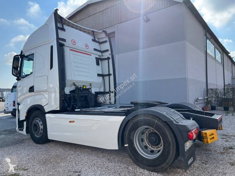 Cabeza tractora Iveco 490