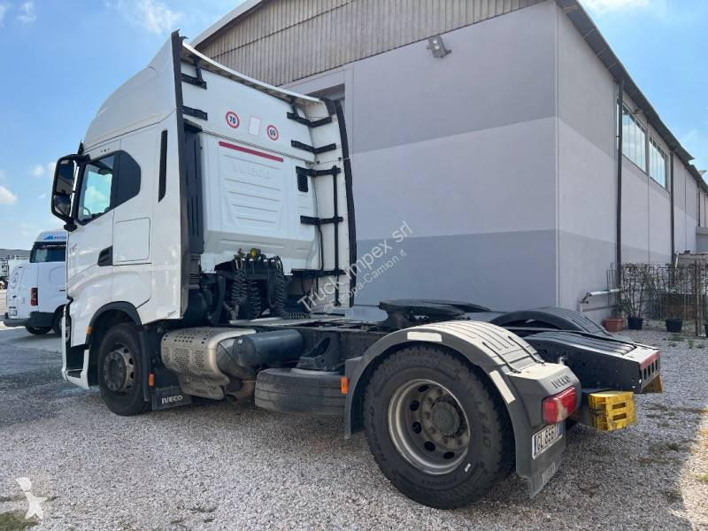 Cabeza tractora Iveco 490
