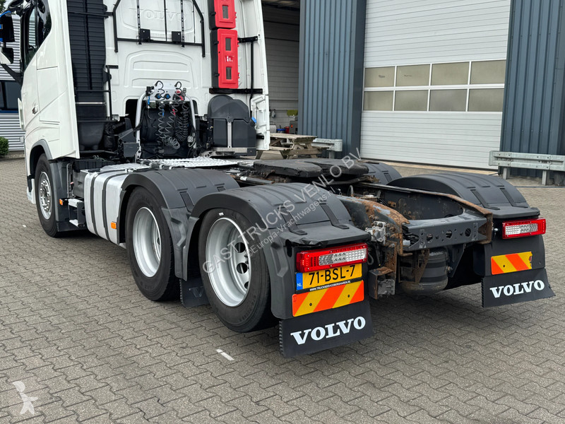 Cabeza tractora Volvo 750 6x2 Retarder Globe XL