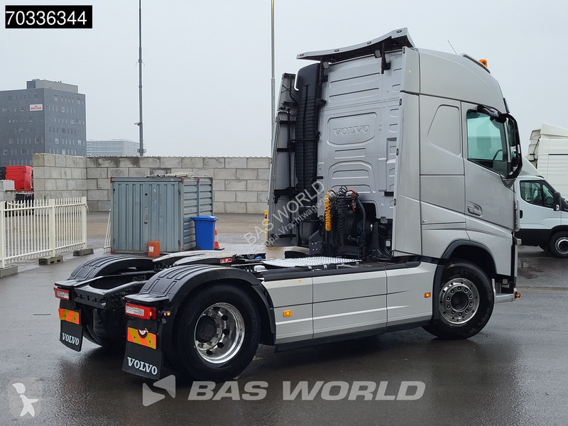 Tahač Volvo FH 460 4X2 Globe Alcoa's Leder