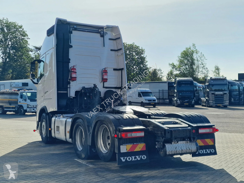 Tahač Volvo 13500 Globetrotter XL 6x2 -...