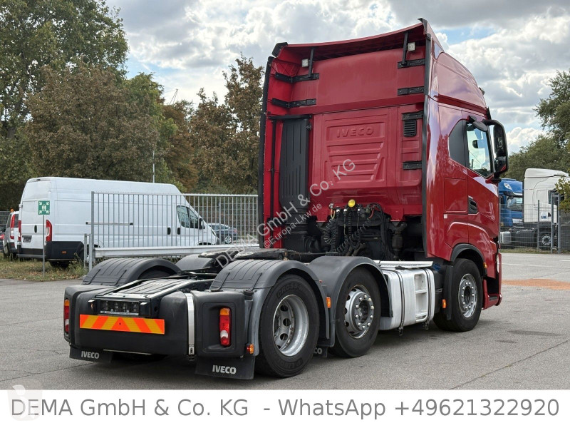Tahač Iveco S...