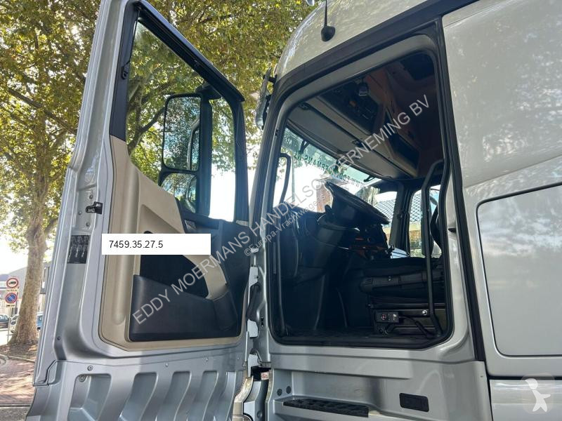Tahač Mercedes 2653 6x4 120 Ton