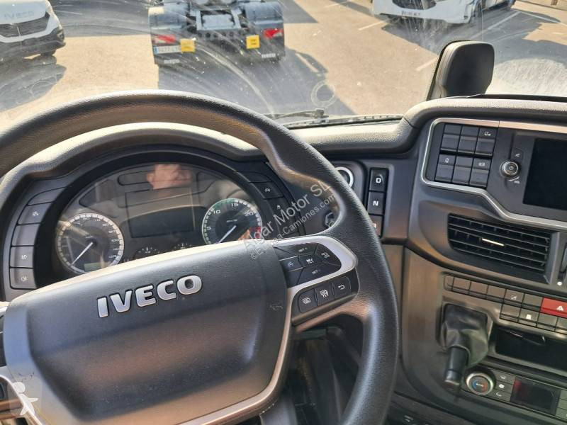 Cabeza tractora Iveco 530