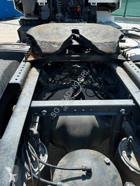 Cabeza tractora Renault 520