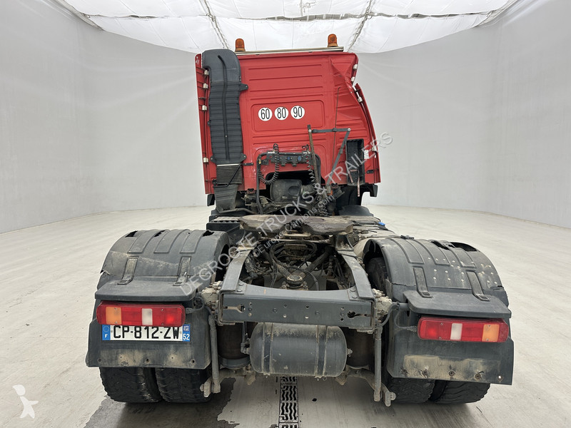 Cabeza tractora Volvo 450