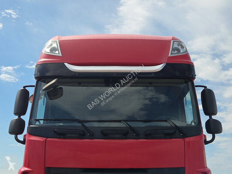 Nyergesvontató DAF 480