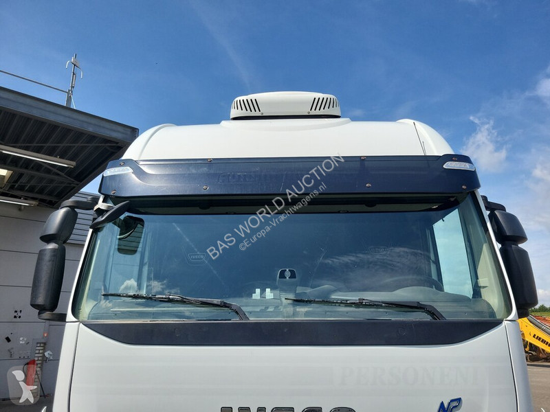 Nyergesvontató Iveco NP NP 460