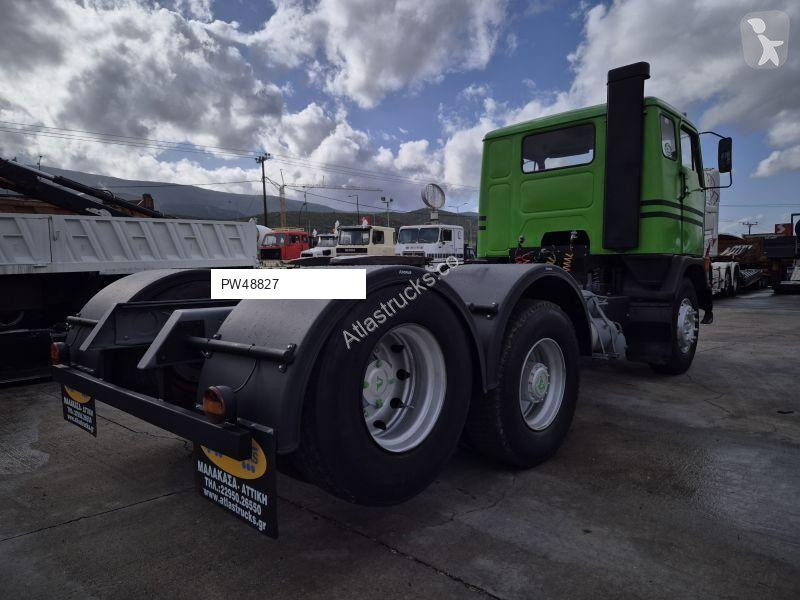 Tractor Volvo F 89
