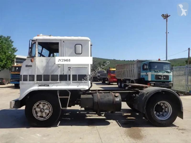 Tractor GMC RC 42B 06