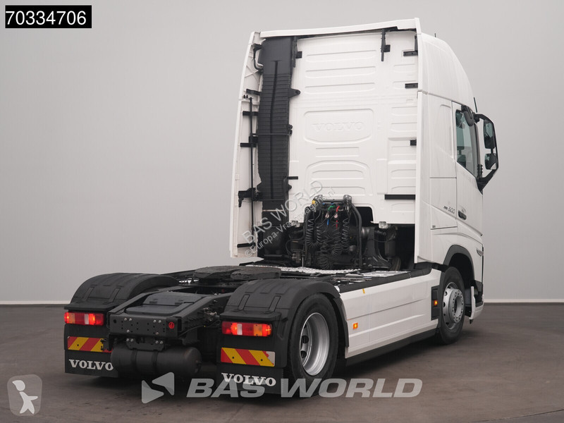 Tractor Volvo 500 4X2 XL 2x Tanks I-ParkCool...