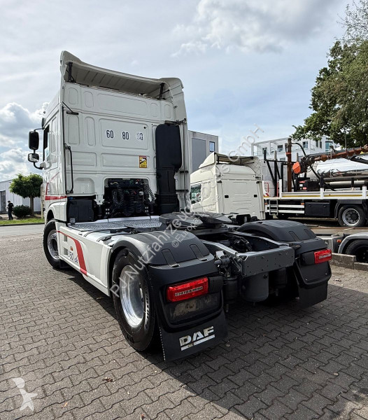 Cap tractor DAF 530