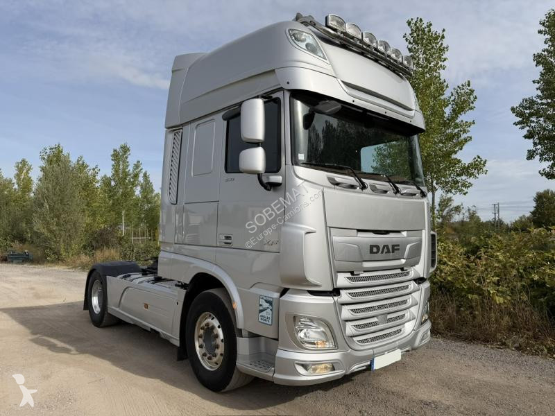Tracteur DAF 530