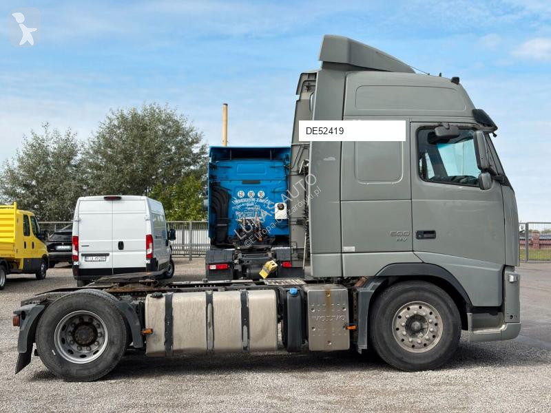 Cap tractor Volvo FH 500