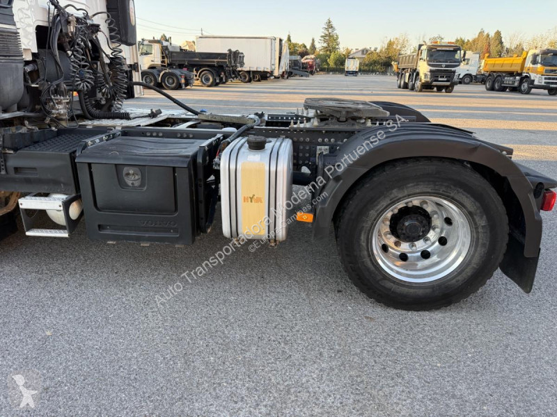 Tractor Volvo 500