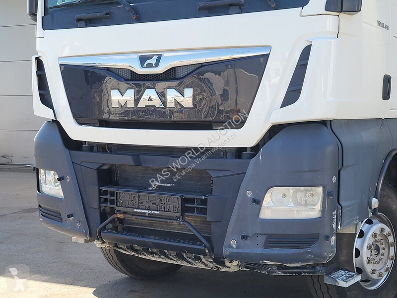 Cap tractor MAN 18.470