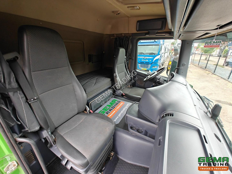 Cap tractor Scania 410 4x2 C19N CrownEdition...