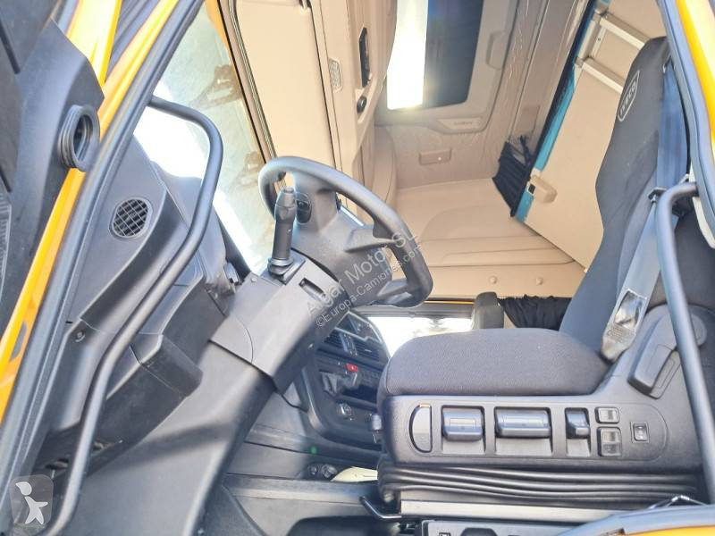 Tractor Iveco 530