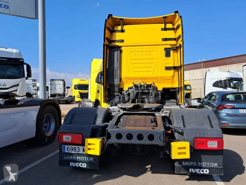 Tratores Iveco 530