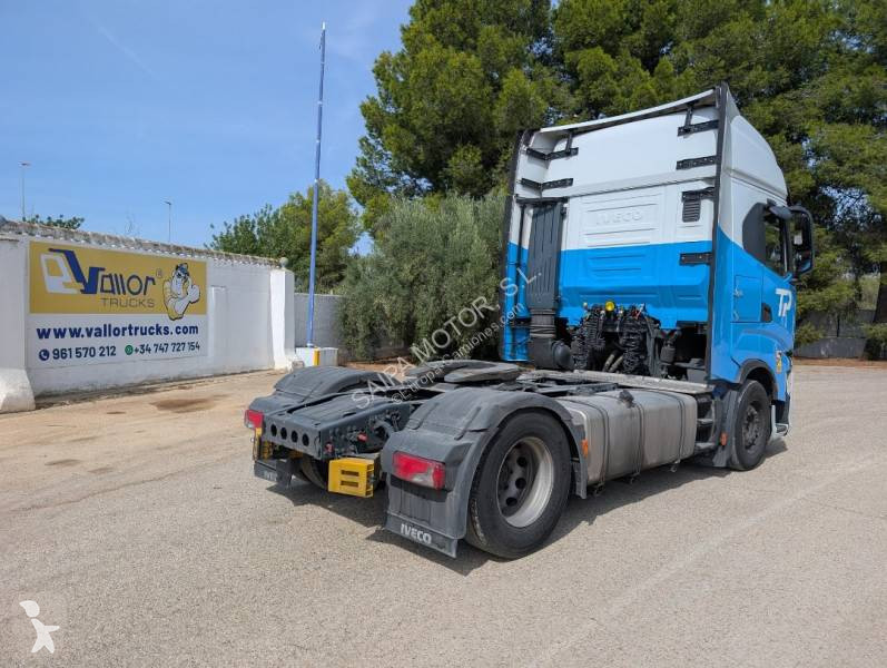 Cap tractor Iveco 480