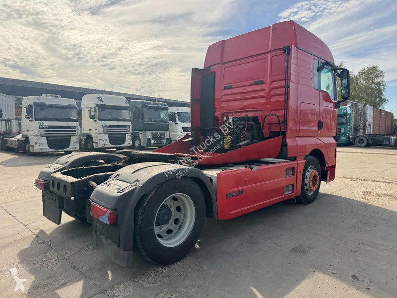 Cap tractor MAN 18.440