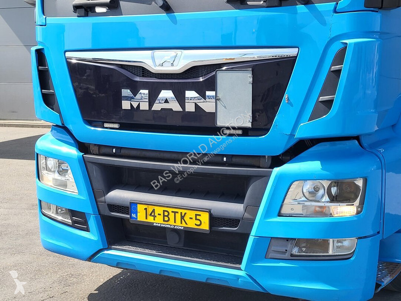 Cap tractor MAN 18.400