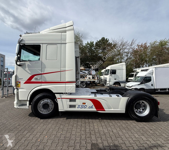 Тягач DAF 530