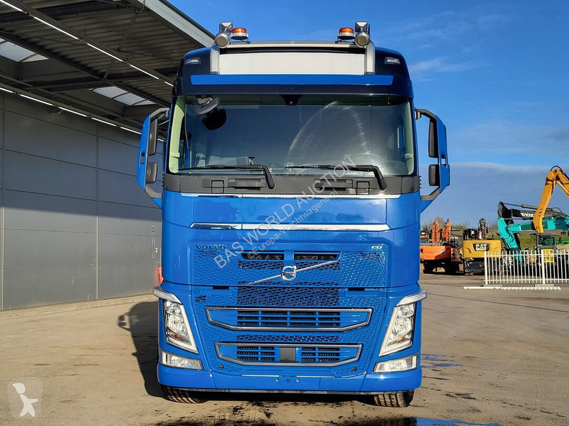 Ciągnik siodłowy Volvo 500