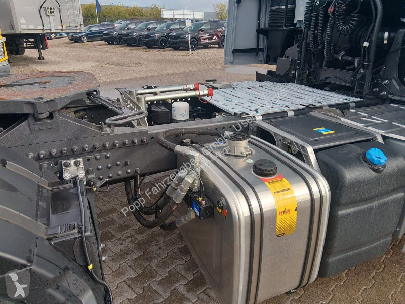 Ciągnik siodłowy Volvo 500 Globetrotter...