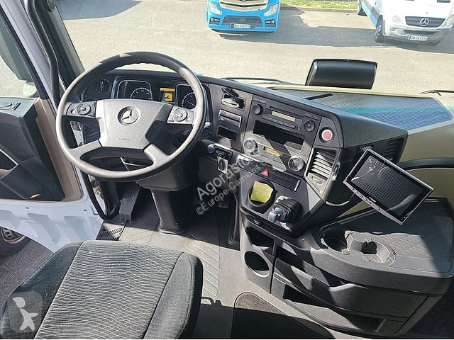 Тягач Mercedes ACTROS
