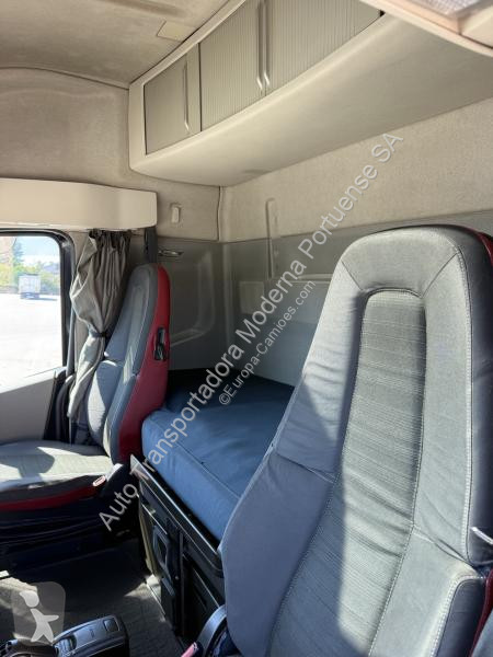 Тягач Volvo 460