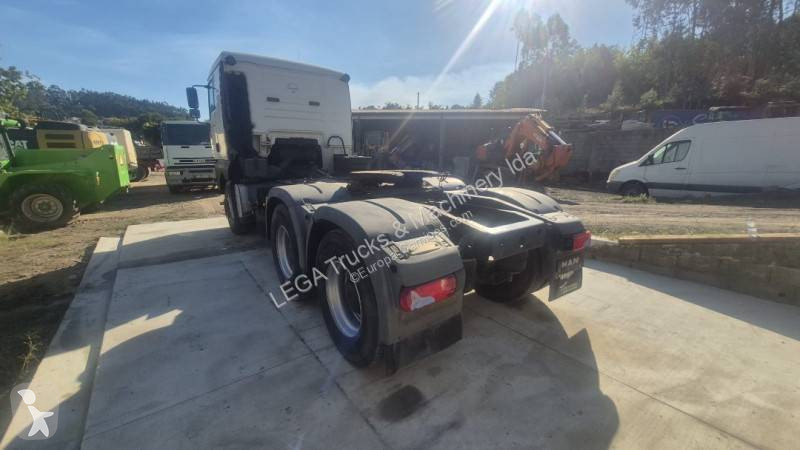 Traktor MAN 33.480