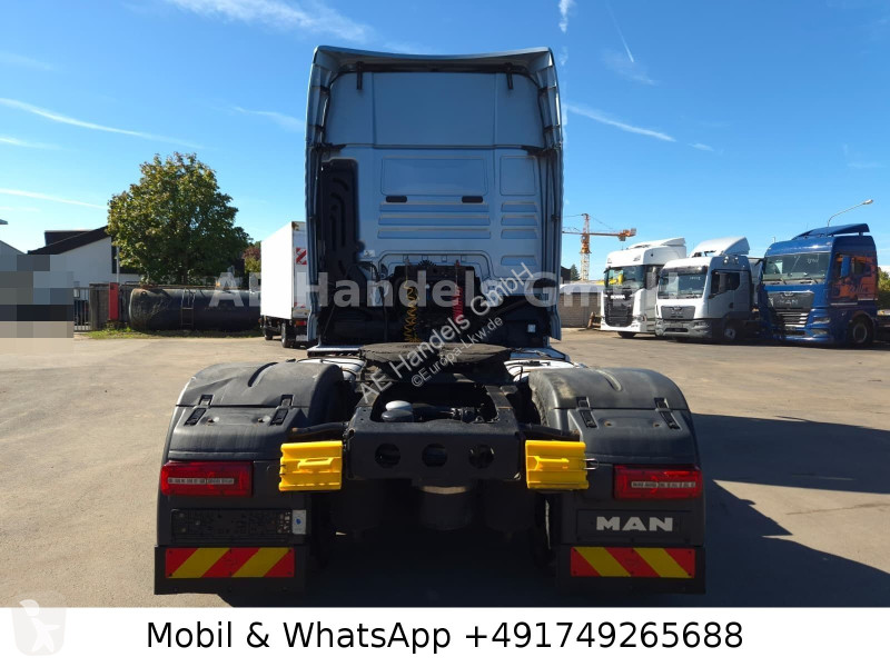 Traktor MAN 18.500 XXL...